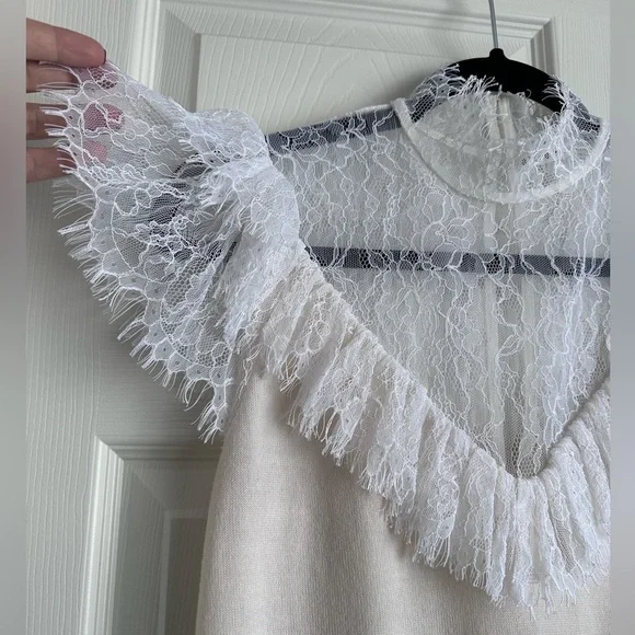 Alice + Olivia Beth Lace Ruffle High Neck top - Picture 4 of 8